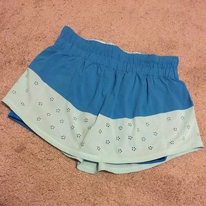 Lululemon running/tennis skirt